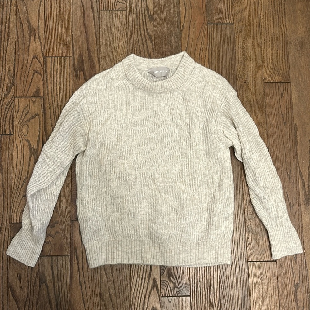 Everlane light grey/white alpaca sweater